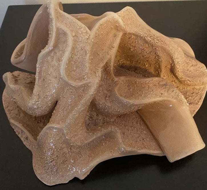 Pièce décorative en céramique
