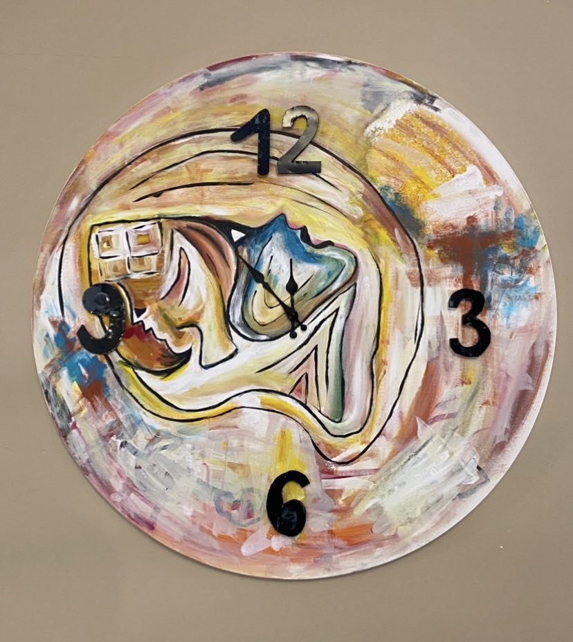 Horloge personnalisée: acrylique sur toile, chiffres faits à la main